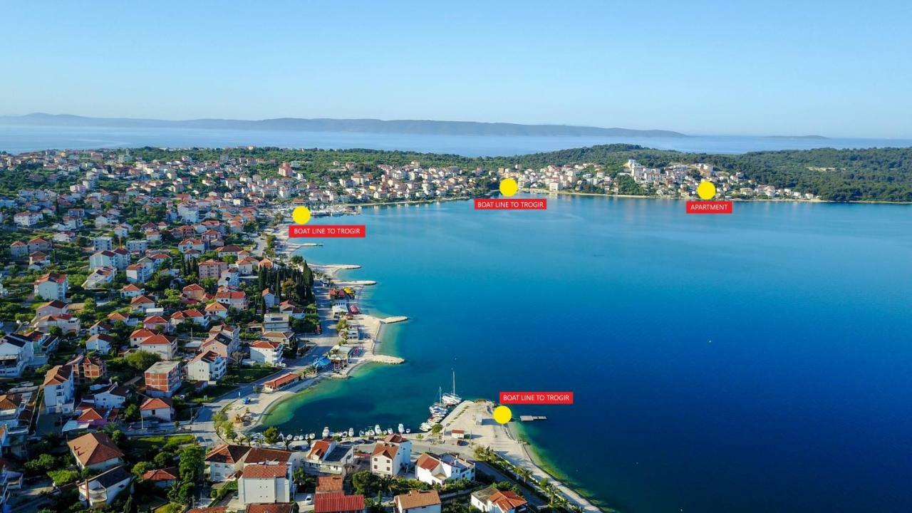 Apartment "On The Beach" Трогир Екстериор снимка